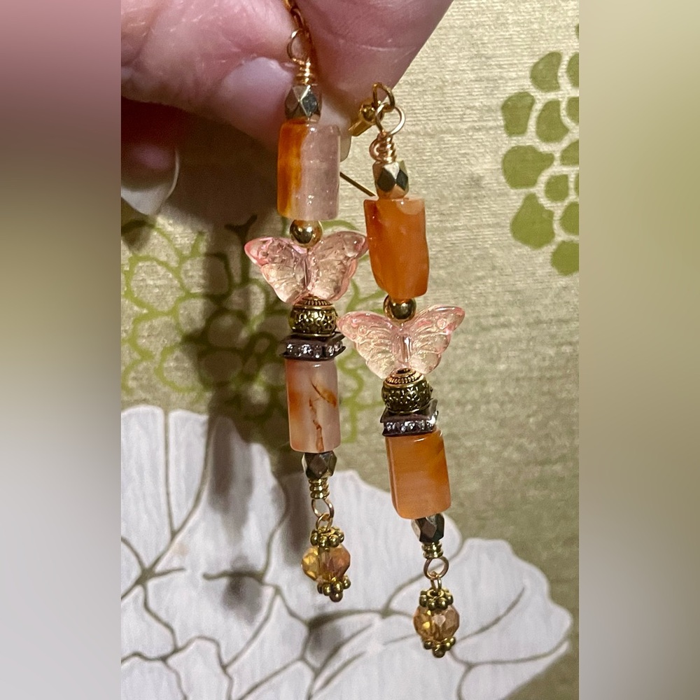 Persian Agate and Butterfly Beaded Earrings - Picture 6 of 7